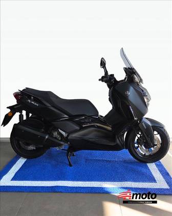 YAMAHA XMAX 250 CONNECTED ABS YAMAHA XMAX 250 CONNECTED ABS